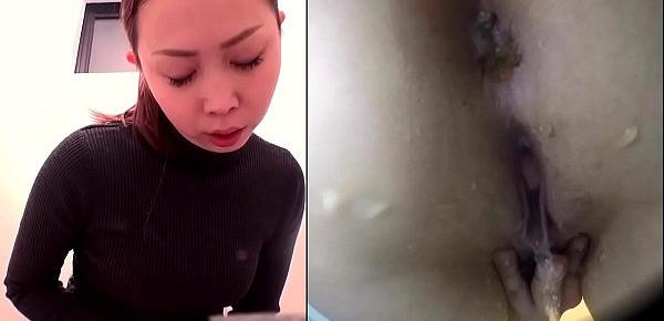  Japanese Caught Masturbating in the Public Toilet 3